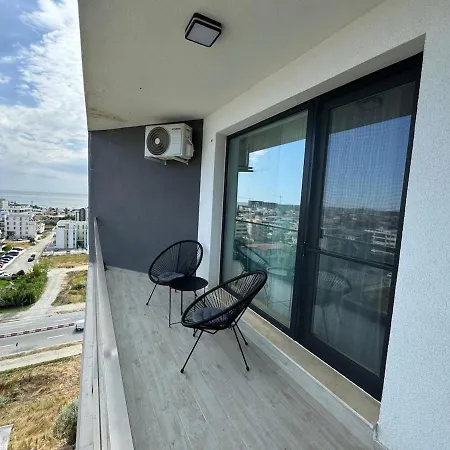 De Lux-mamaia Nord Năvodari