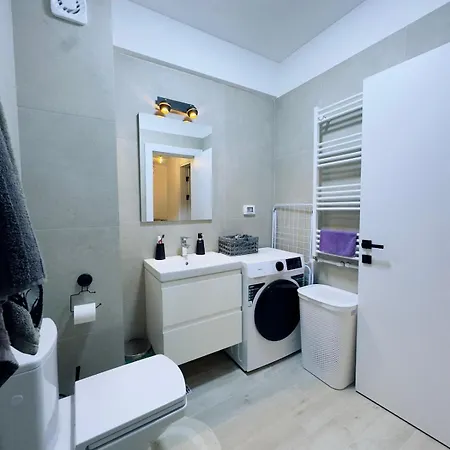 De Lux-mamaia Nord * Năvodari